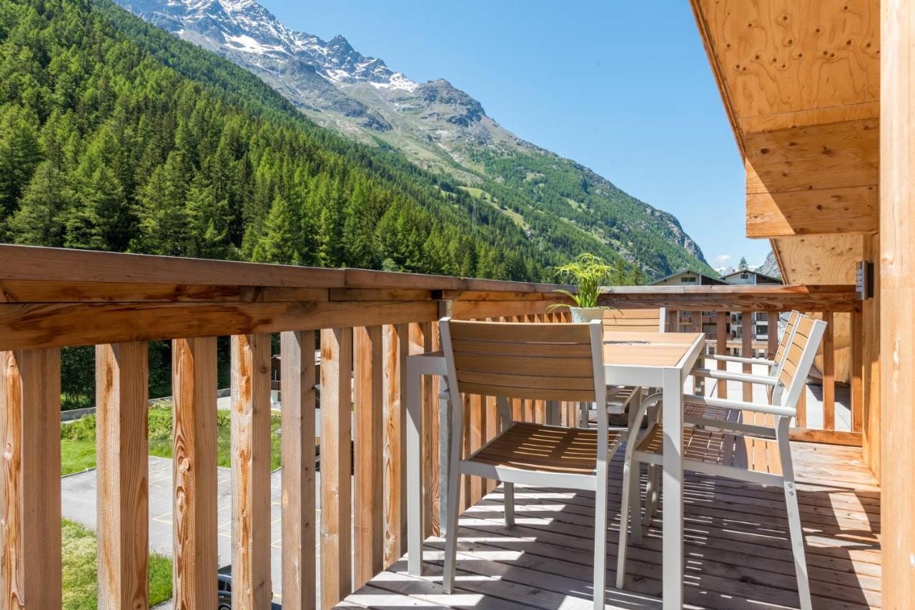 Montela Hotel & Resort - Suiten Saas-Grund Exterior foto